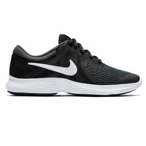 Nike Revolution Sneakers